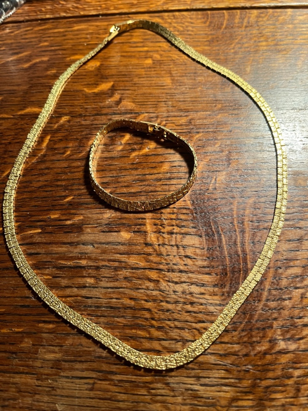 Gold Textured Women's Necklace and Bracelet Set
